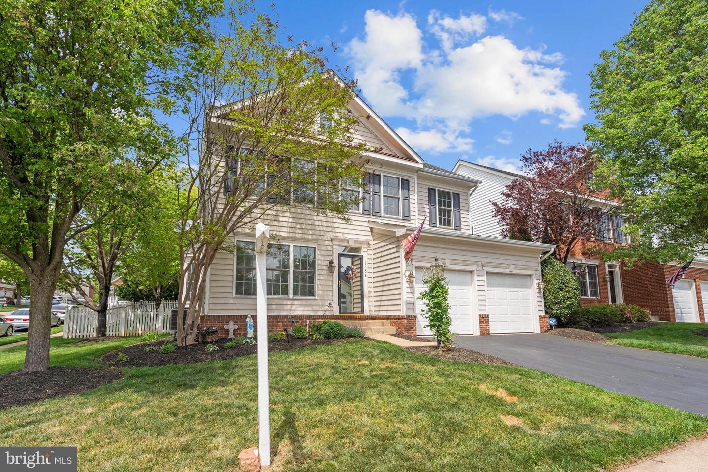 15008 SENECA KNOLL WAY, HAYMARKET, Virginia 20169, 4 Bedrooms Bedrooms, ,3 BathroomsBathrooms,Residential,For sale,15008 SENECA KNOLL WAY,VAPW2091694 MLS # VAPW2091694