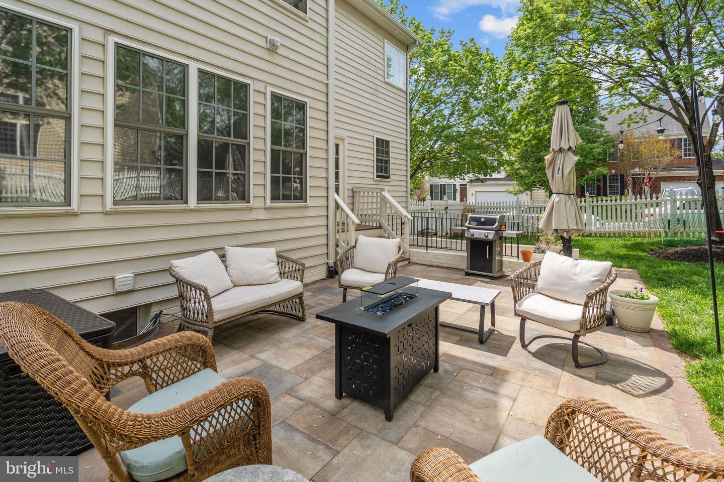 15008 SENECA KNOLL WAY, HAYMARKET, Virginia 20169, 4 Bedrooms Bedrooms, ,3 BathroomsBathrooms,Residential,For sale,15008 SENECA KNOLL WAY,VAPW2091694 MLS # VAPW2091694