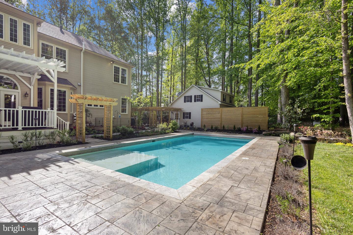 6601 RUTLEDGE DR, FAIRFAX STATION, Virginia 22039, 5 Bedrooms Bedrooms, ,4 BathroomsBathrooms,Residential,For sale,6601 RUTLEDGE DR,VAFX2233294 MLS # VAFX2233294