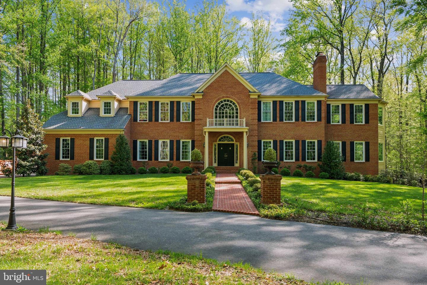 6601 RUTLEDGE DR, FAIRFAX STATION, Virginia 22039, 5 Bedrooms Bedrooms, ,4 BathroomsBathrooms,Residential,For sale,6601 RUTLEDGE DR,VAFX2233294 MLS # VAFX2233294