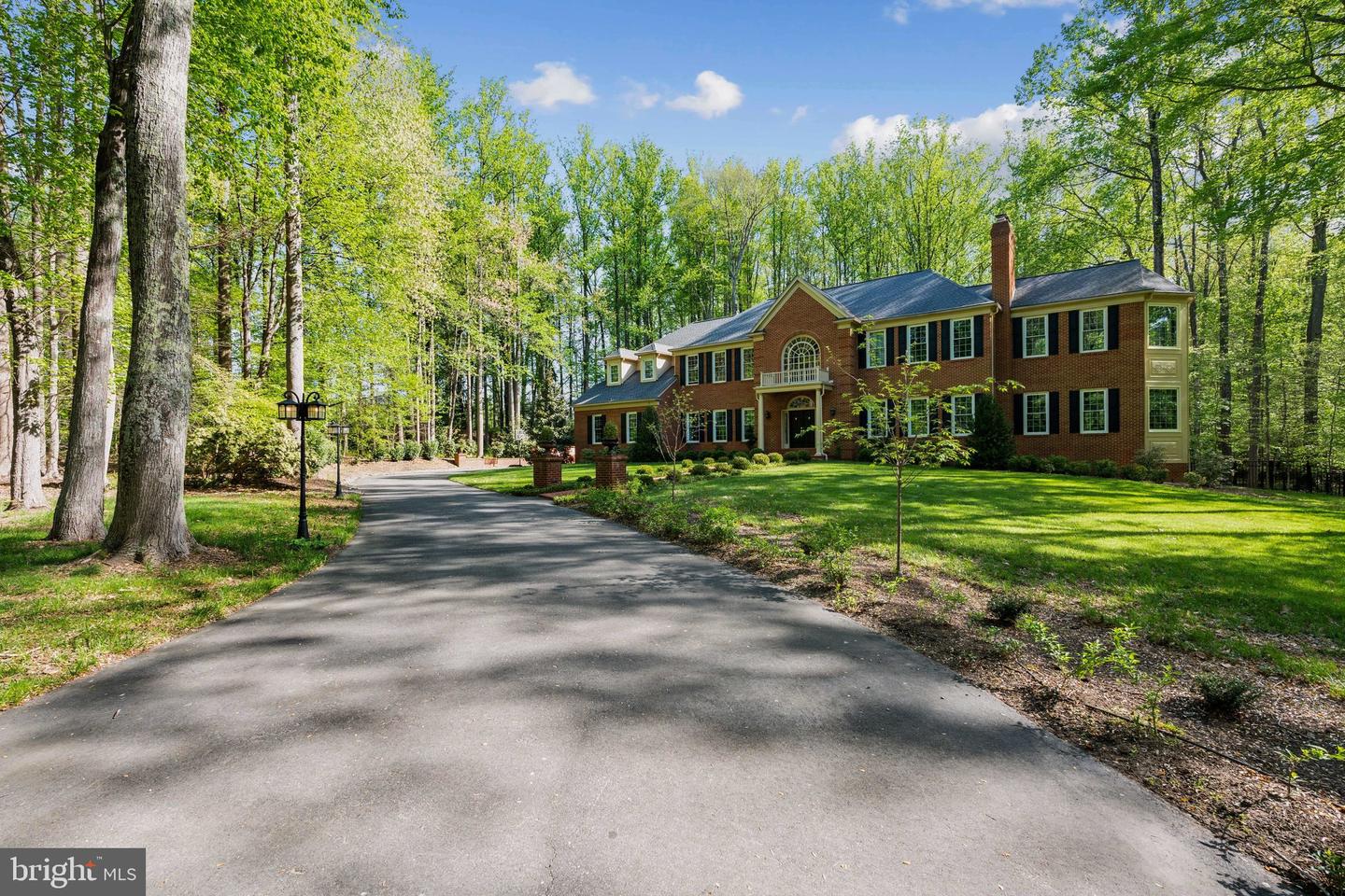 6601 RUTLEDGE DR, FAIRFAX STATION, Virginia 22039, 5 Bedrooms Bedrooms, ,4 BathroomsBathrooms,Residential,For sale,6601 RUTLEDGE DR,VAFX2233294 MLS # VAFX2233294