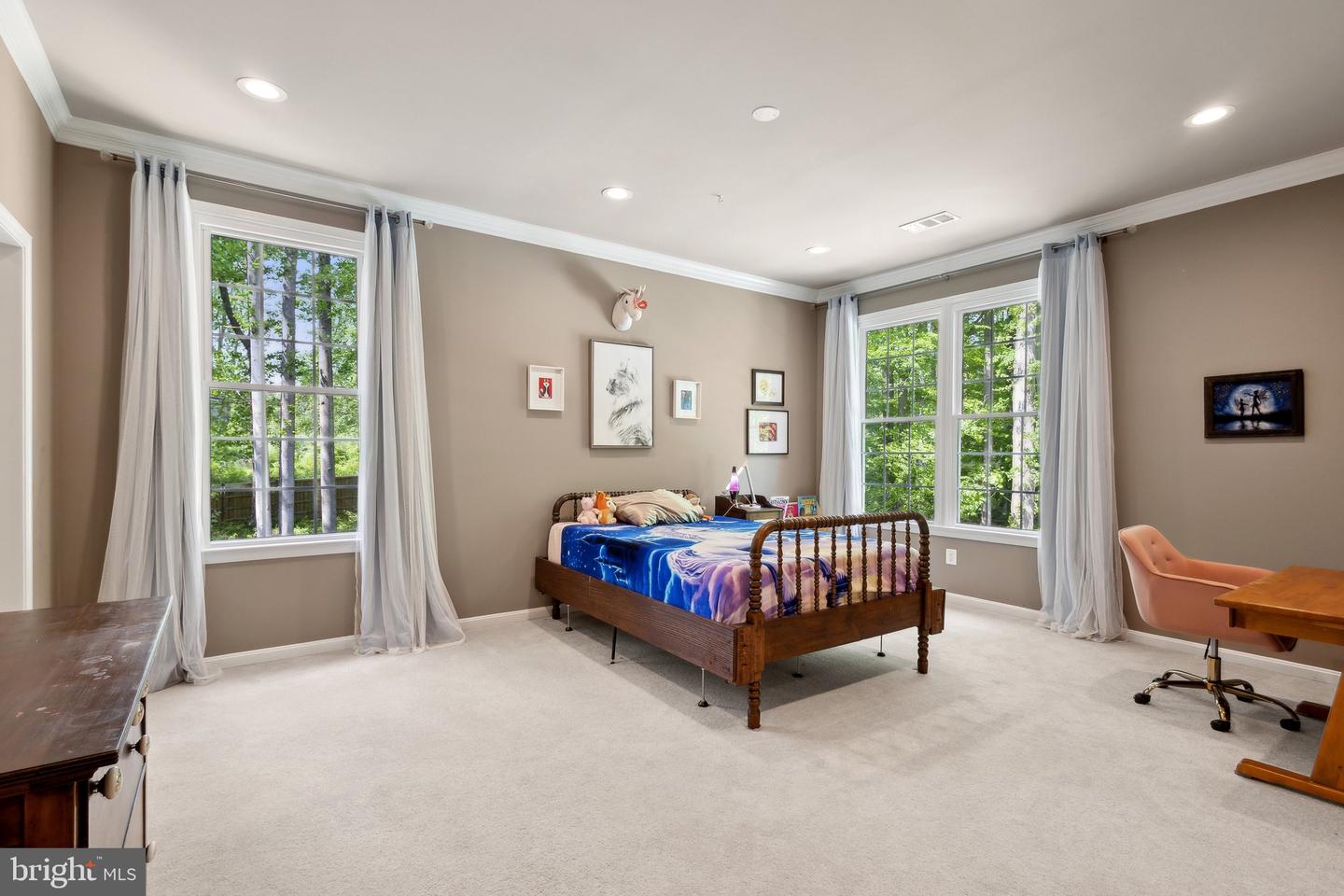 6601 RUTLEDGE DR, FAIRFAX STATION, Virginia 22039, 5 Bedrooms Bedrooms, ,4 BathroomsBathrooms,Residential,For sale,6601 RUTLEDGE DR,VAFX2233294 MLS # VAFX2233294