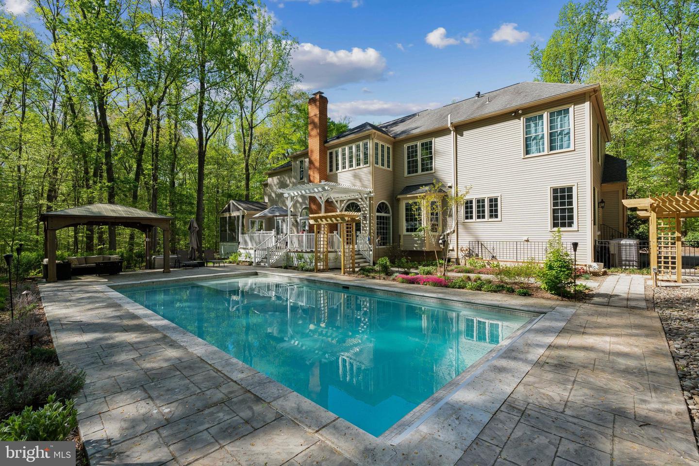 6601 RUTLEDGE DR, FAIRFAX STATION, Virginia 22039, 5 Bedrooms Bedrooms, ,4 BathroomsBathrooms,Residential,For sale,6601 RUTLEDGE DR,VAFX2233294 MLS # VAFX2233294