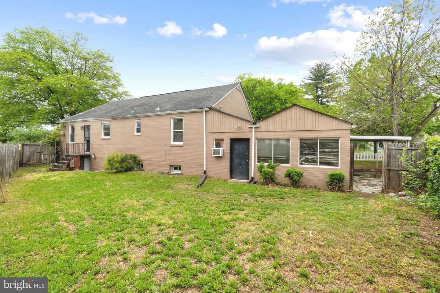 4301 ORD ST NE, WASHINGTON, District Of Columbia 20019, 4 Bedrooms Bedrooms, ,2 BathroomsBathrooms,Residential,For sale,4301 ORD ST NE,DCDC2194890 MLS # DCDC2194890
