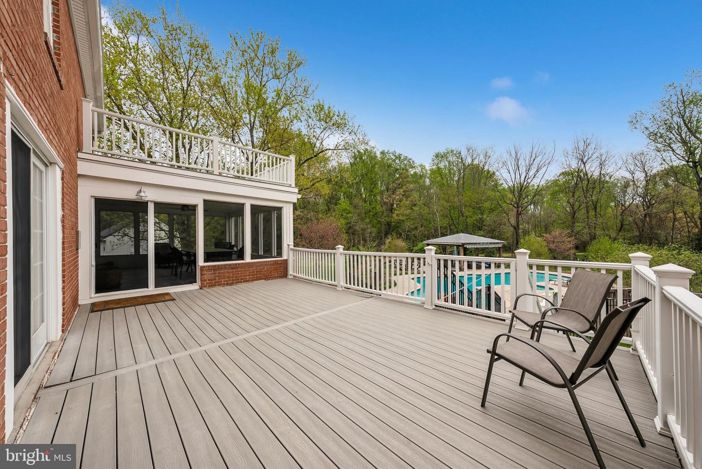 10423 DOWN PATRICK LN, GREAT FALLS, Virginia 22066, 4 Bedrooms Bedrooms, ,4 BathroomsBathrooms,Residential,For sale,10423 DOWN PATRICK LN,VAFX2233352 MLS # VAFX2233352