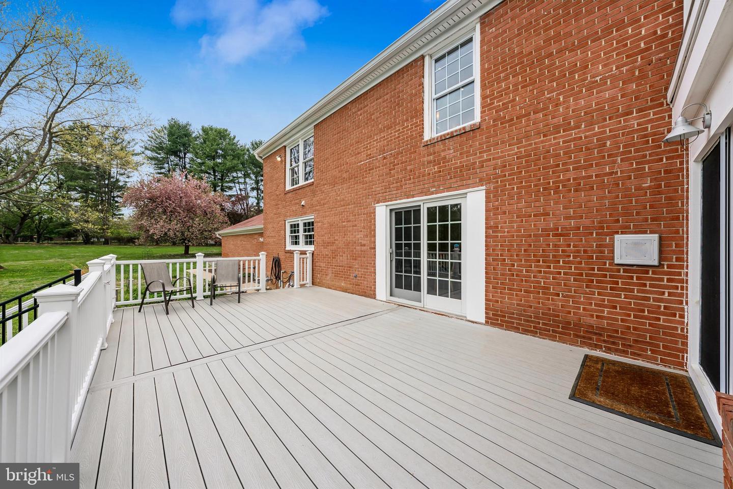 10423 DOWN PATRICK LN, GREAT FALLS, Virginia 22066, 4 Bedrooms Bedrooms, ,4 BathroomsBathrooms,Residential,For sale,10423 DOWN PATRICK LN,VAFX2233352 MLS # VAFX2233352