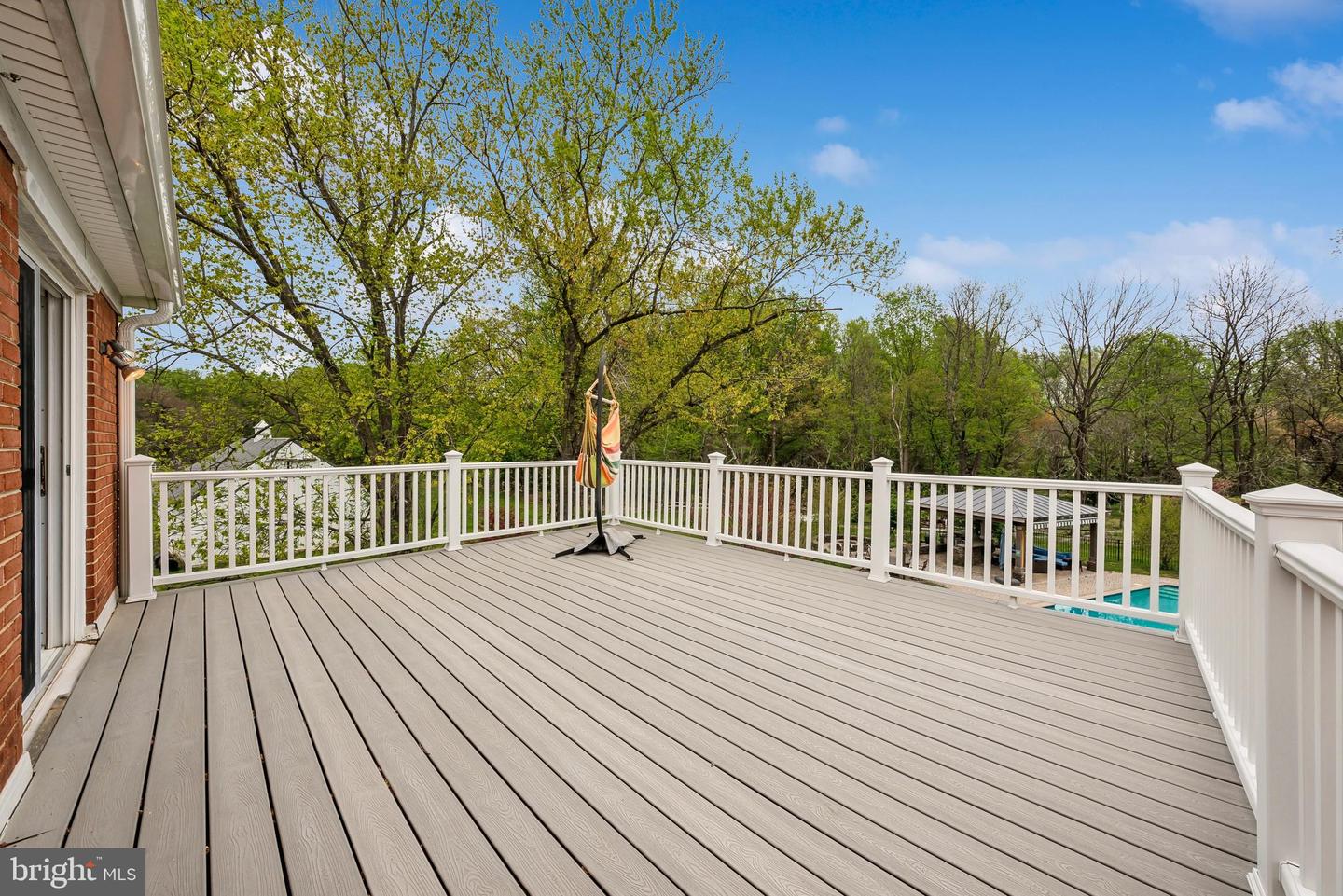 10423 DOWN PATRICK LN, GREAT FALLS, Virginia 22066, 4 Bedrooms Bedrooms, ,4 BathroomsBathrooms,Residential,For sale,10423 DOWN PATRICK LN,VAFX2233352 MLS # VAFX2233352
