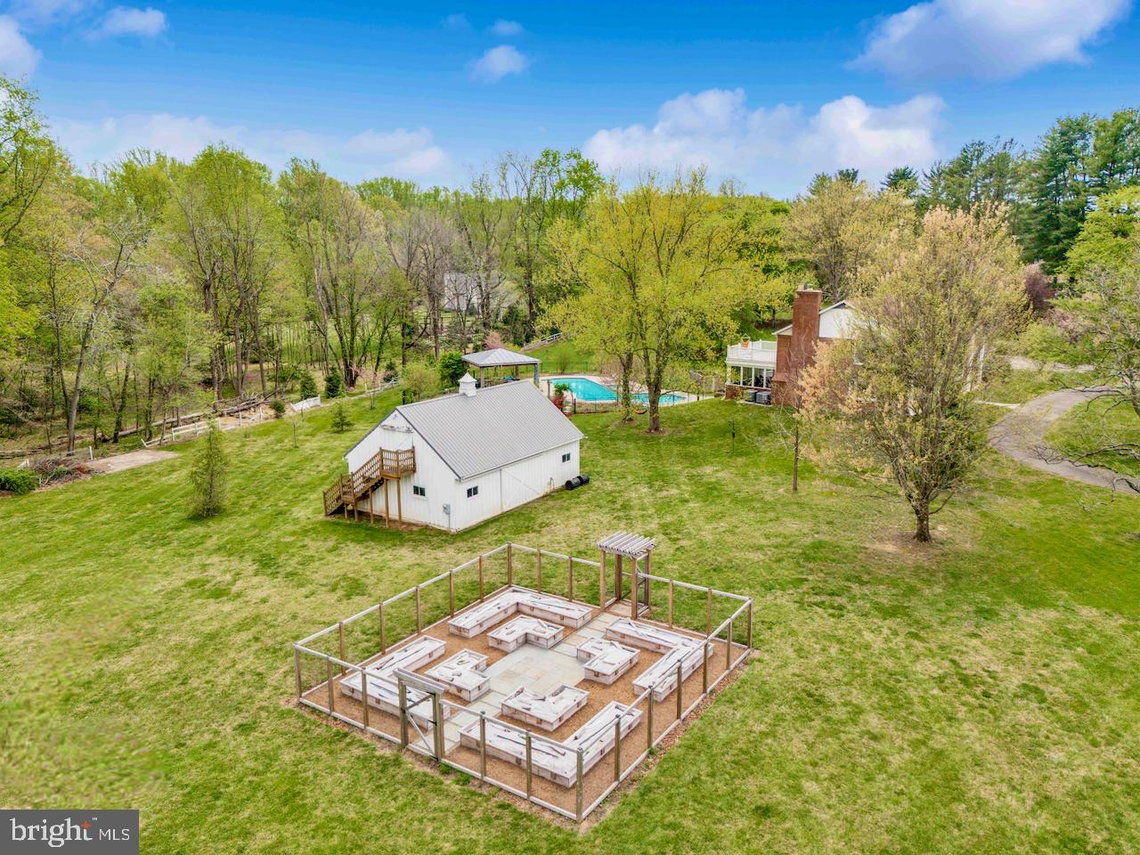 10423 DOWN PATRICK LN, GREAT FALLS, Virginia 22066, 4 Bedrooms Bedrooms, ,4 BathroomsBathrooms,Residential,For sale,10423 DOWN PATRICK LN,VAFX2233352 MLS # VAFX2233352
