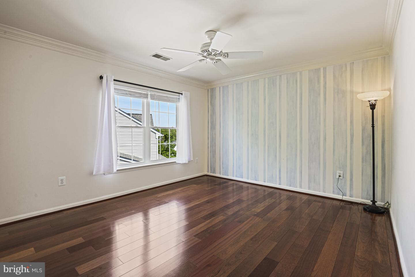 815 KENNETH PL SE, LEESBURG, Virginia 20175, 4 Bedrooms Bedrooms, ,3 BathroomsBathrooms,Residential,For sale,815 KENNETH PL SE,VALO2093592 MLS # VALO2093592