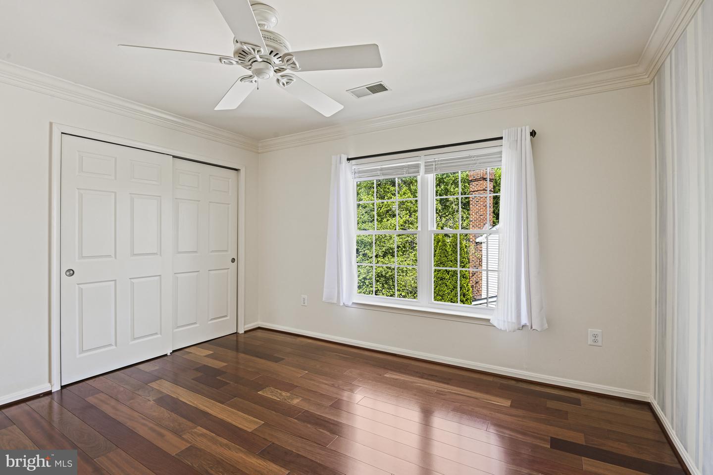 815 KENNETH PL SE, LEESBURG, Virginia 20175, 4 Bedrooms Bedrooms, ,3 BathroomsBathrooms,Residential,For sale,815 KENNETH PL SE,VALO2093592 MLS # VALO2093592