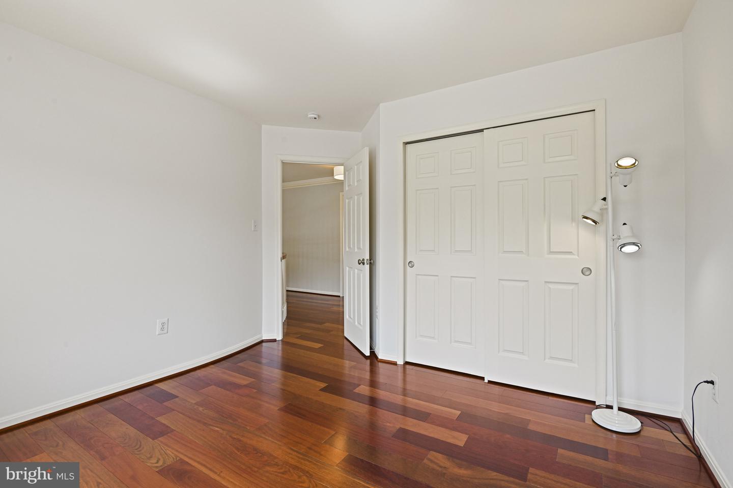 815 KENNETH PL SE, LEESBURG, Virginia 20175, 4 Bedrooms Bedrooms, ,3 BathroomsBathrooms,Residential,For sale,815 KENNETH PL SE,VALO2093592 MLS # VALO2093592