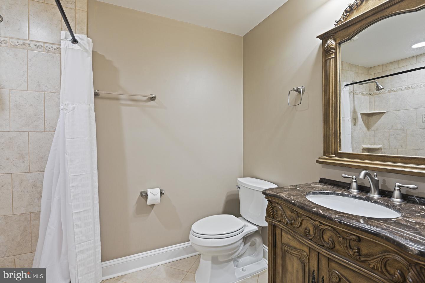 815 KENNETH PL SE, LEESBURG, Virginia 20175, 4 Bedrooms Bedrooms, ,3 BathroomsBathrooms,Residential,For sale,815 KENNETH PL SE,VALO2093592 MLS # VALO2093592