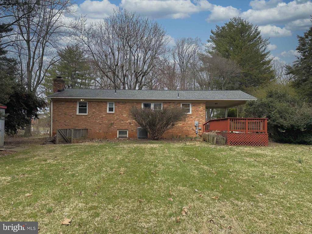 9743 LEES MILL RD, WARRENTON, Virginia 20186, 3 Bedrooms Bedrooms, ,2 BathroomsBathrooms,Residential,9743 LEES MILL RD,VAFQ2016262 MLS # VAFQ2016262