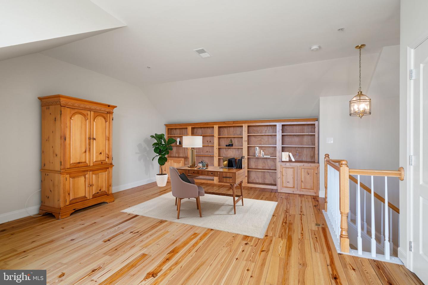 43781 APACHE WELLS TER, LEESBURG, Virginia 20176, 3 Bedrooms Bedrooms, ,2 BathroomsBathrooms,Residential,For sale,43781 APACHE WELLS TER,VALO2093596 MLS # VALO2093596
