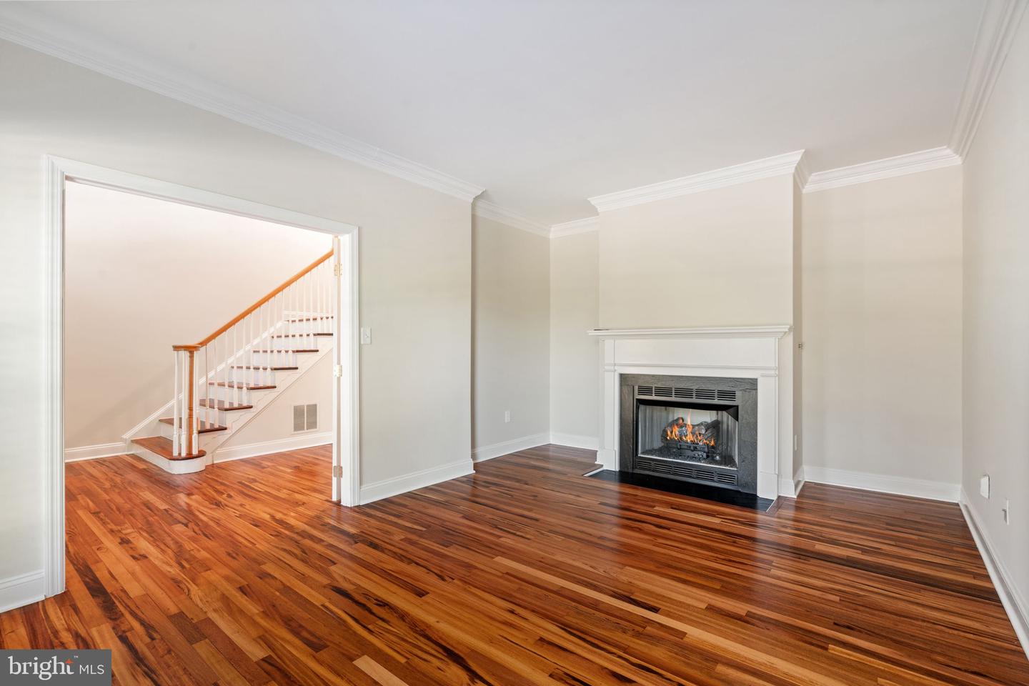 43781 APACHE WELLS TER, LEESBURG, Virginia 20176, 3 Bedrooms Bedrooms, ,2 BathroomsBathrooms,Residential,For sale,43781 APACHE WELLS TER,VALO2093596 MLS # VALO2093596