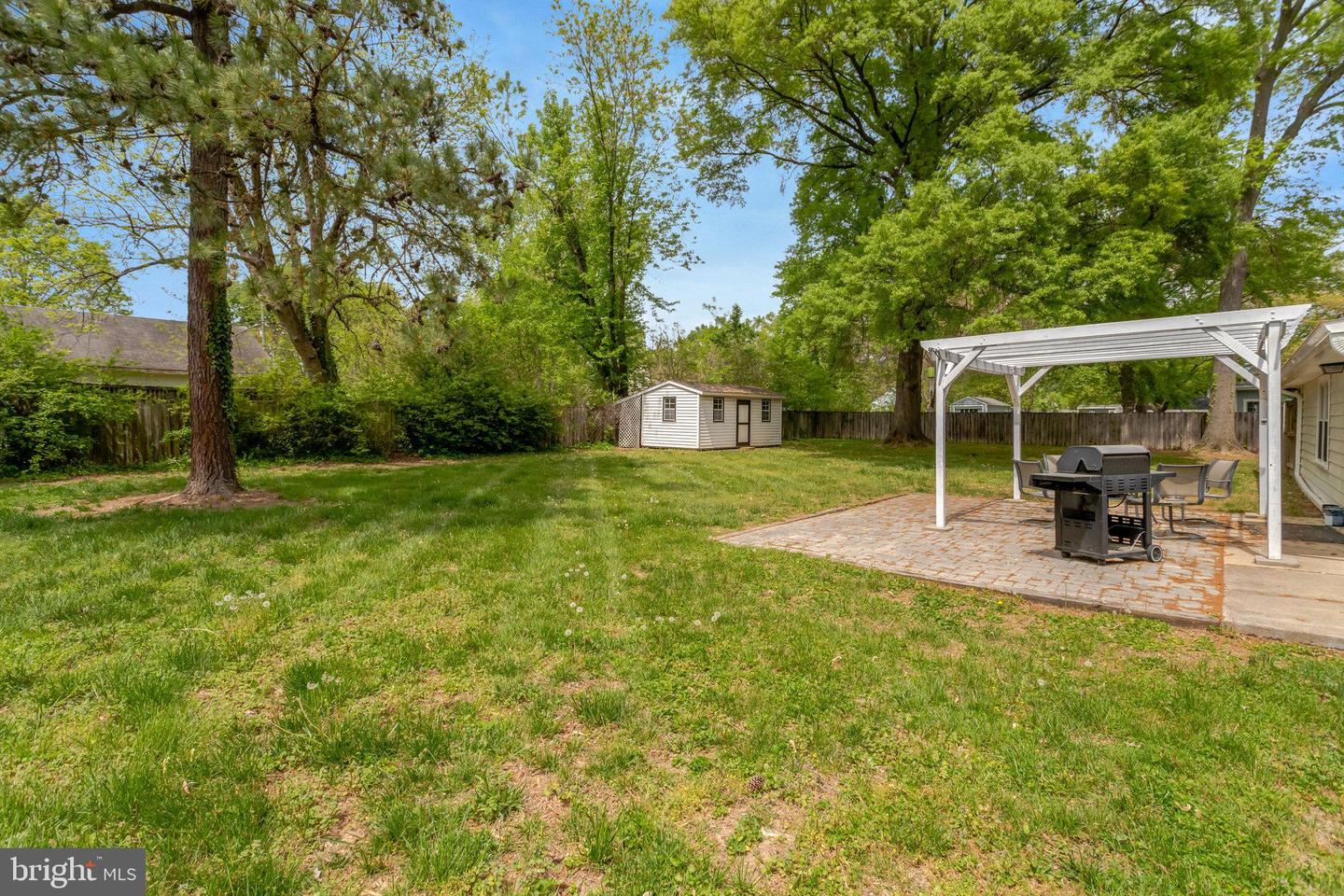 8808 OAK LEAF DR, ALEXANDRIA, Virginia 22309, 4 Bedrooms Bedrooms, ,1 BathroomBathrooms,Residential,For sale,8808 OAK LEAF DR,VAFX2233554 MLS # VAFX2233554