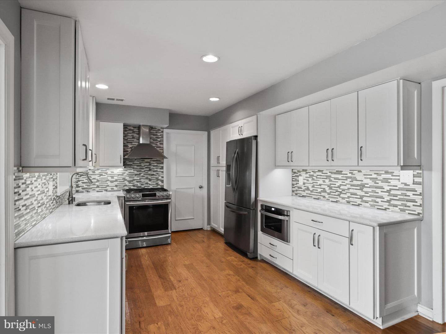 13129 PENNYPACKER LN, FAIRFAX, Virginia 22033, 4 Bedrooms Bedrooms, ,2 BathroomsBathrooms,Residential,For sale,13129 PENNYPACKER LN,VAFX2233560 MLS # VAFX2233560