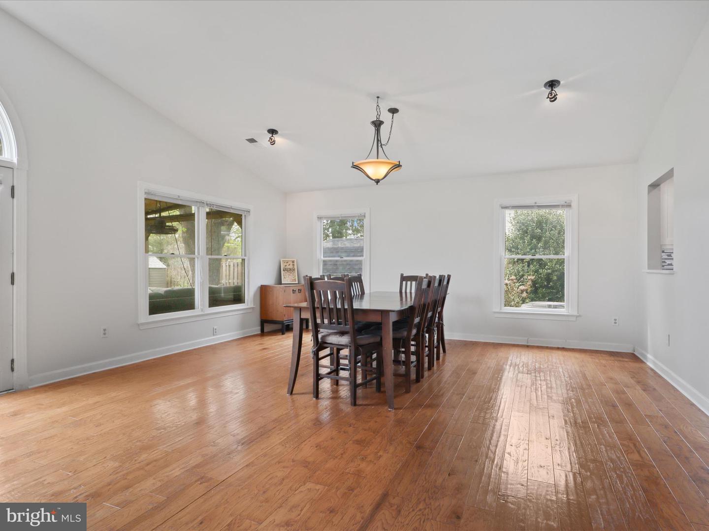 13129 PENNYPACKER LN, FAIRFAX, Virginia 22033, 4 Bedrooms Bedrooms, ,2 BathroomsBathrooms,Residential,For sale,13129 PENNYPACKER LN,VAFX2233560 MLS # VAFX2233560