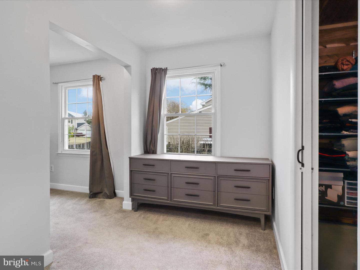 13129 PENNYPACKER LN, FAIRFAX, Virginia 22033, 4 Bedrooms Bedrooms, ,2 BathroomsBathrooms,Residential,For sale,13129 PENNYPACKER LN,VAFX2233560 MLS # VAFX2233560