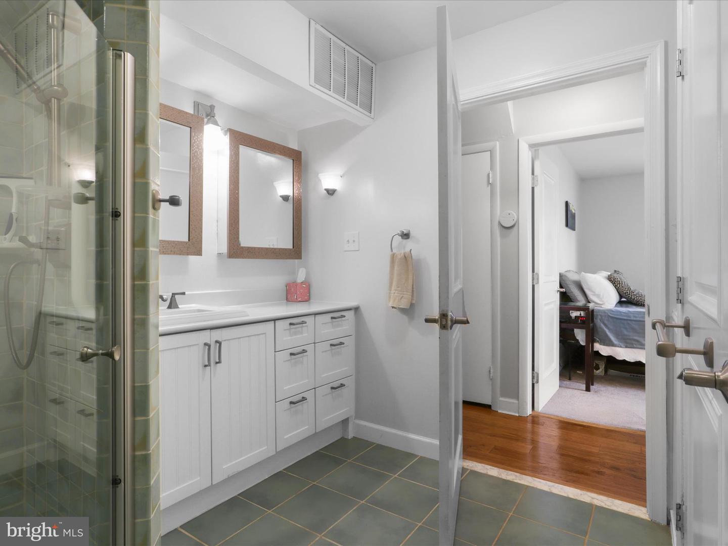 13129 PENNYPACKER LN, FAIRFAX, Virginia 22033, 4 Bedrooms Bedrooms, ,2 BathroomsBathrooms,Residential,For sale,13129 PENNYPACKER LN,VAFX2233560 MLS # VAFX2233560