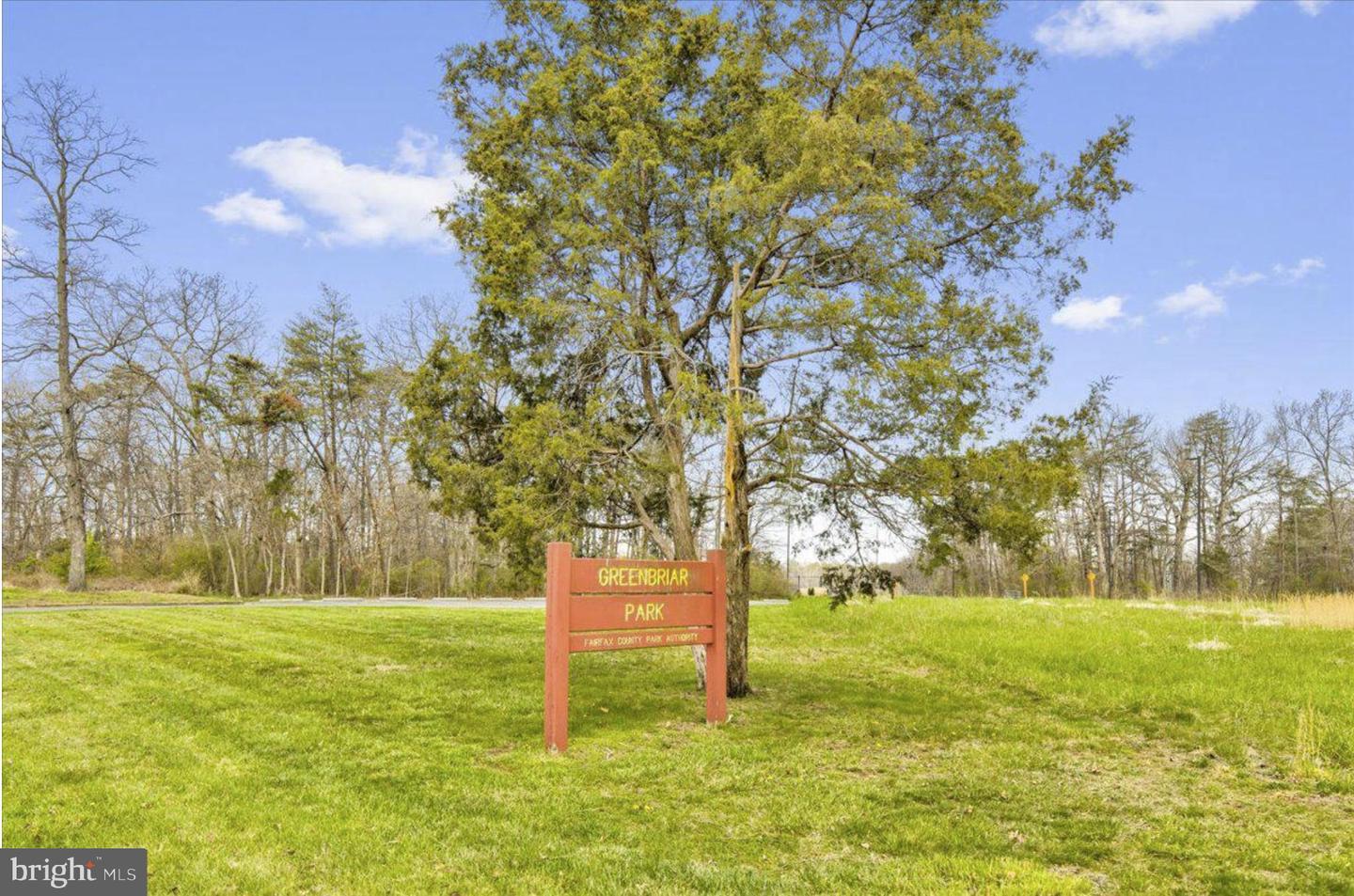 13129 PENNYPACKER LN, FAIRFAX, Virginia 22033, 4 Bedrooms Bedrooms, ,2 BathroomsBathrooms,Residential,For sale,13129 PENNYPACKER LN,VAFX2233560 MLS # VAFX2233560