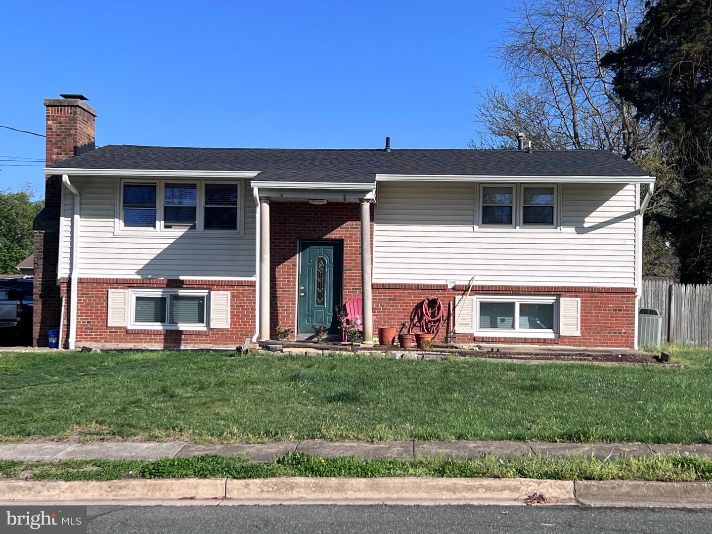 17849 CURTIS DR, DUMFRIES, Virginia 22026, 4 Bedrooms Bedrooms, ,2 BathroomsBathrooms,Residential,For sale,17849 CURTIS DR,VAPW2091814 MLS # VAPW2091814