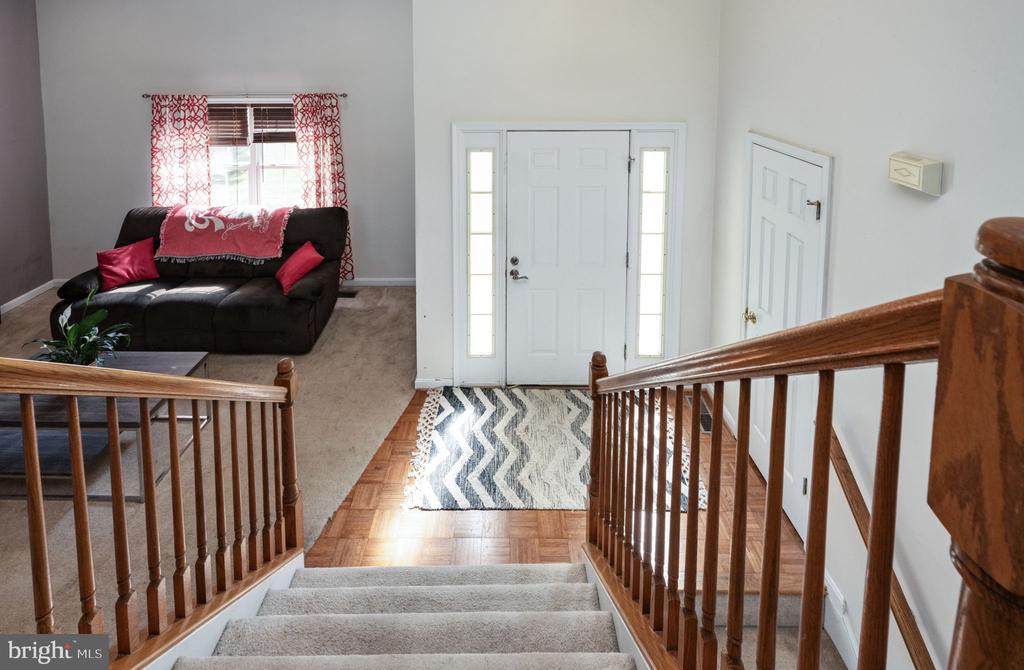 5703 E POINT CIR, SPOTSYLVANIA, Virginia 22551, 5 Bedrooms Bedrooms, ,3 BathroomsBathrooms,Residential,5703 E POINT CIR,VASP2032296 MLS # VASP2032296