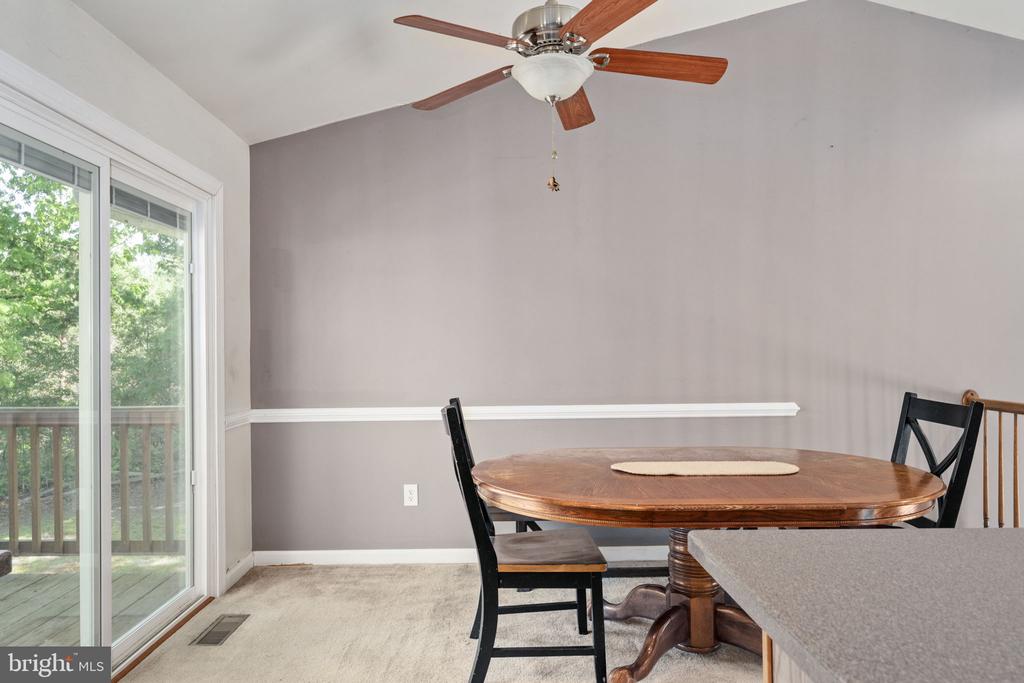 5703 E POINT CIR, SPOTSYLVANIA, Virginia 22551, 5 Bedrooms Bedrooms, ,3 BathroomsBathrooms,Residential,5703 E POINT CIR,VASP2032296 MLS # VASP2032296