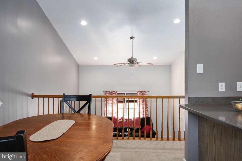 5703 E POINT CIR, SPOTSYLVANIA, Virginia 22551, 5 Bedrooms Bedrooms, ,3 BathroomsBathrooms,Residential,5703 E POINT CIR,VASP2032296 MLS # VASP2032296