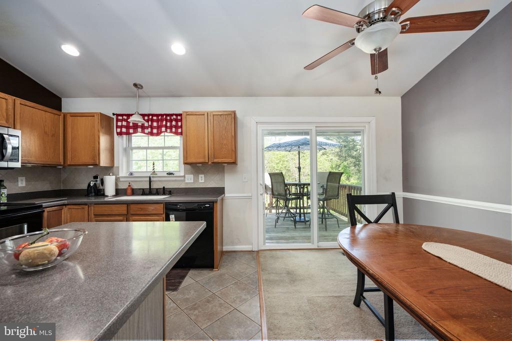 5703 E POINT CIR, SPOTSYLVANIA, Virginia 22551, 5 Bedrooms Bedrooms, ,3 BathroomsBathrooms,Residential,5703 E POINT CIR,VASP2032296 MLS # VASP2032296