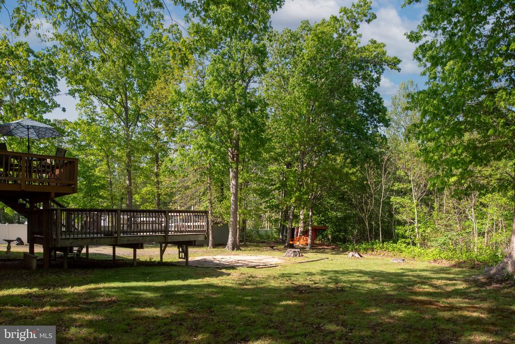 5703 E POINT CIR, SPOTSYLVANIA, Virginia 22551, 5 Bedrooms Bedrooms, ,3 BathroomsBathrooms,Residential,5703 E POINT CIR,VASP2032296 MLS # VASP2032296