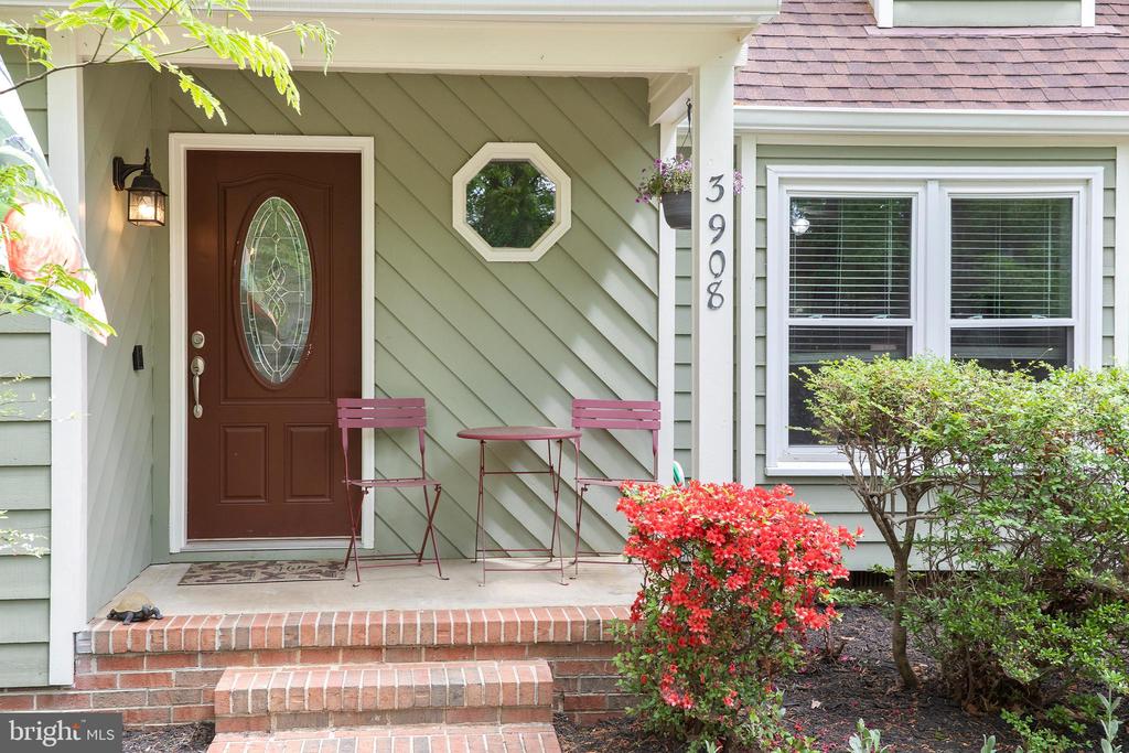 3908 HAZEL CT, FREDERICKSBURG, Virginia 22407, 4 Bedrooms Bedrooms, ,2 BathroomsBathrooms,Residential,3908 HAZEL CT,VASP2032354 MLS # VASP2032354