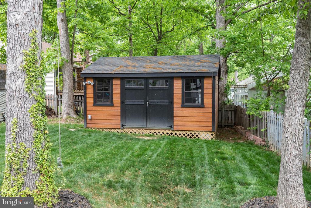 3908 HAZEL CT, FREDERICKSBURG, Virginia 22407, 4 Bedrooms Bedrooms, ,2 BathroomsBathrooms,Residential,3908 HAZEL CT,VASP2032354 MLS # VASP2032354