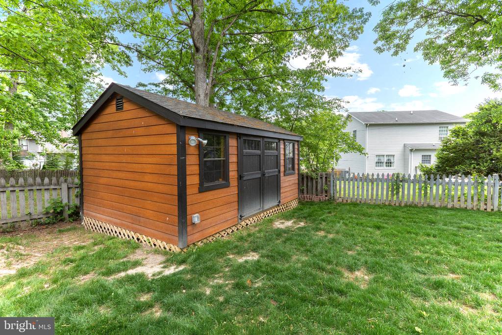 3908 HAZEL CT, FREDERICKSBURG, Virginia 22407, 4 Bedrooms Bedrooms, ,2 BathroomsBathrooms,Residential,3908 HAZEL CT,VASP2032354 MLS # VASP2032354