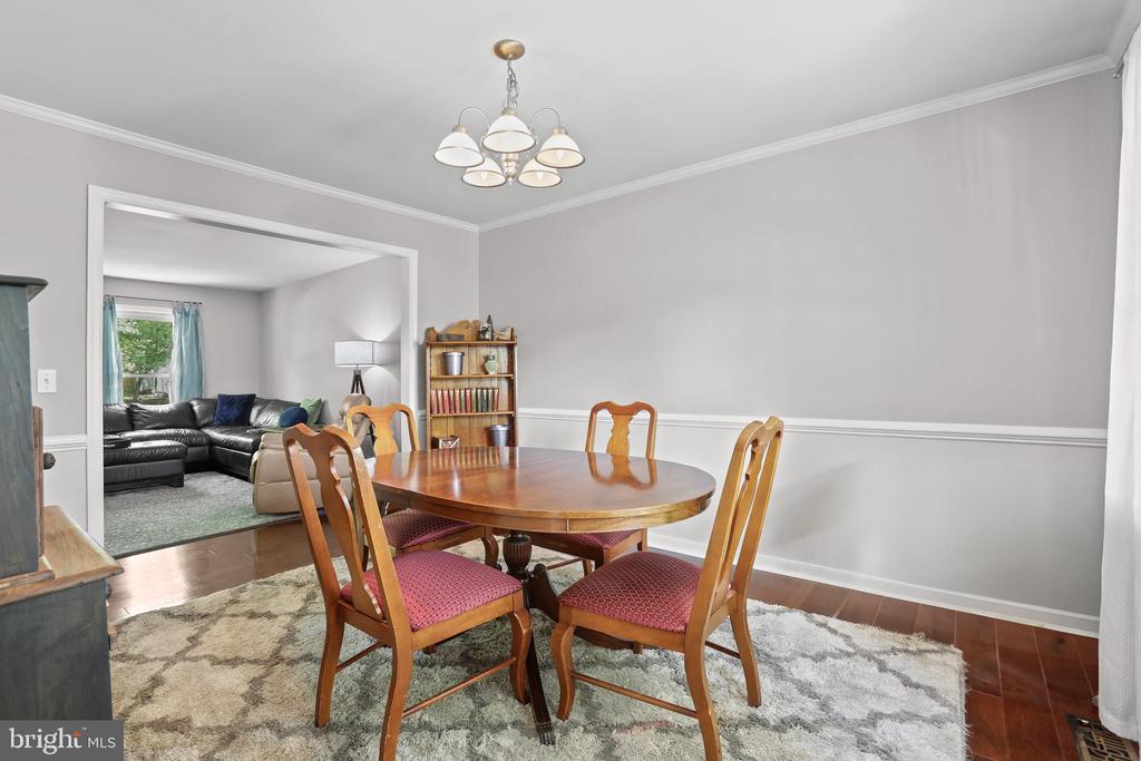3908 HAZEL CT, FREDERICKSBURG, Virginia 22407, 4 Bedrooms Bedrooms, ,2 BathroomsBathrooms,Residential,3908 HAZEL CT,VASP2032354 MLS # VASP2032354