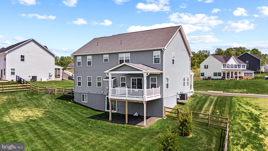 8005 INTERNATIONAL DR, WARRENTON, Virginia, 6 Bedrooms Bedrooms, ,5 BathroomsBathrooms,Residential,8005 INTERNATIONAL DR,VAFQ2016324 MLS # VAFQ2016324