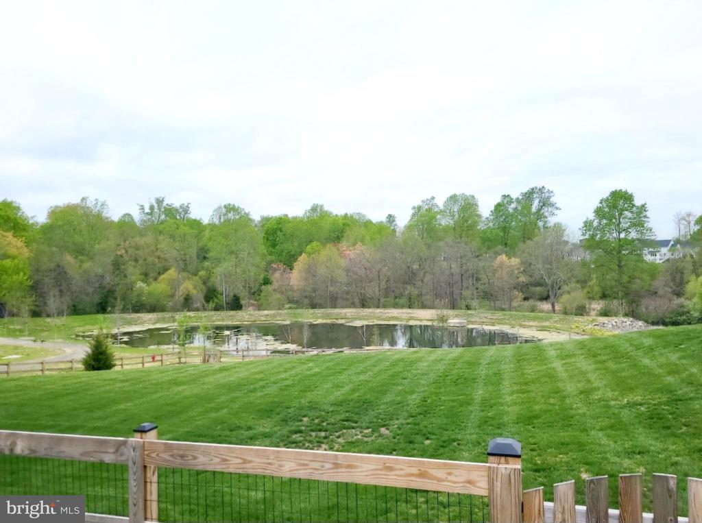 8005 INTERNATIONAL DR, WARRENTON, Virginia, 6 Bedrooms Bedrooms, ,5 BathroomsBathrooms,Residential,8005 INTERNATIONAL DR,VAFQ2016324 MLS # VAFQ2016324