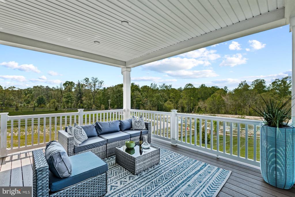 8005 INTERNATIONAL DR, WARRENTON, Virginia, 6 Bedrooms Bedrooms, ,5 BathroomsBathrooms,Residential,8005 INTERNATIONAL DR,VAFQ2016324 MLS # VAFQ2016324