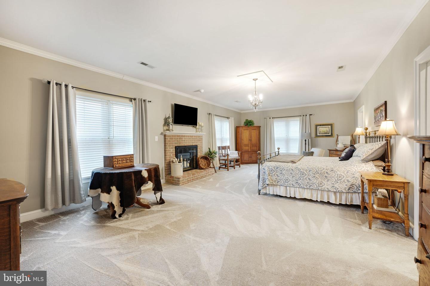 34844 APPLE PRIDE CT, ROUND HILL, Virginia 20141, 5 Bedrooms Bedrooms, ,4 BathroomsBathrooms,Residential,For sale,34844 APPLE PRIDE CT,VALO2094042 MLS # VALO2094042