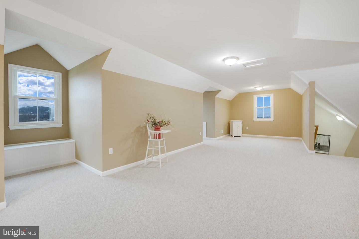 34844 APPLE PRIDE CT, ROUND HILL, Virginia 20141, 5 Bedrooms Bedrooms, ,4 BathroomsBathrooms,Residential,For sale,34844 APPLE PRIDE CT,VALO2094042 MLS # VALO2094042