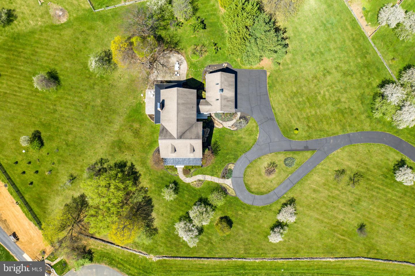 34844 APPLE PRIDE CT, ROUND HILL, Virginia 20141, 5 Bedrooms Bedrooms, ,4 BathroomsBathrooms,Residential,For sale,34844 APPLE PRIDE CT,VALO2094042 MLS # VALO2094042