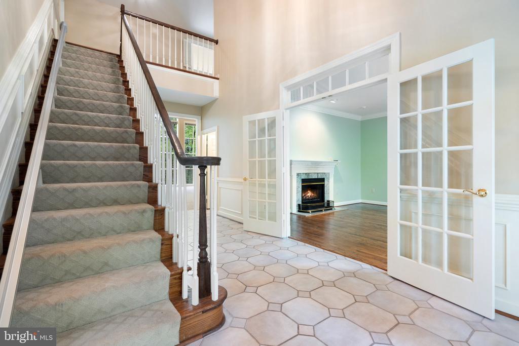 8363 S CREEDMORE SOUTH DR, WARRENTON, Virginia, 3 Bedrooms Bedrooms, ,4 BathroomsBathrooms,Residential,8363 S CREEDMORE SOUTH DR,VAFQ2016352 MLS # VAFQ2016352