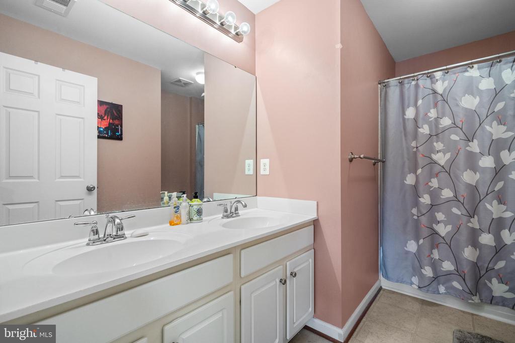 4567 SPRING RUN RD, WARRENTON, Virginia, 4 Bedrooms Bedrooms, ,2 BathroomsBathrooms,Residential,4567 SPRING RUN RD,VAFQ2016406 MLS # VAFQ2016406
