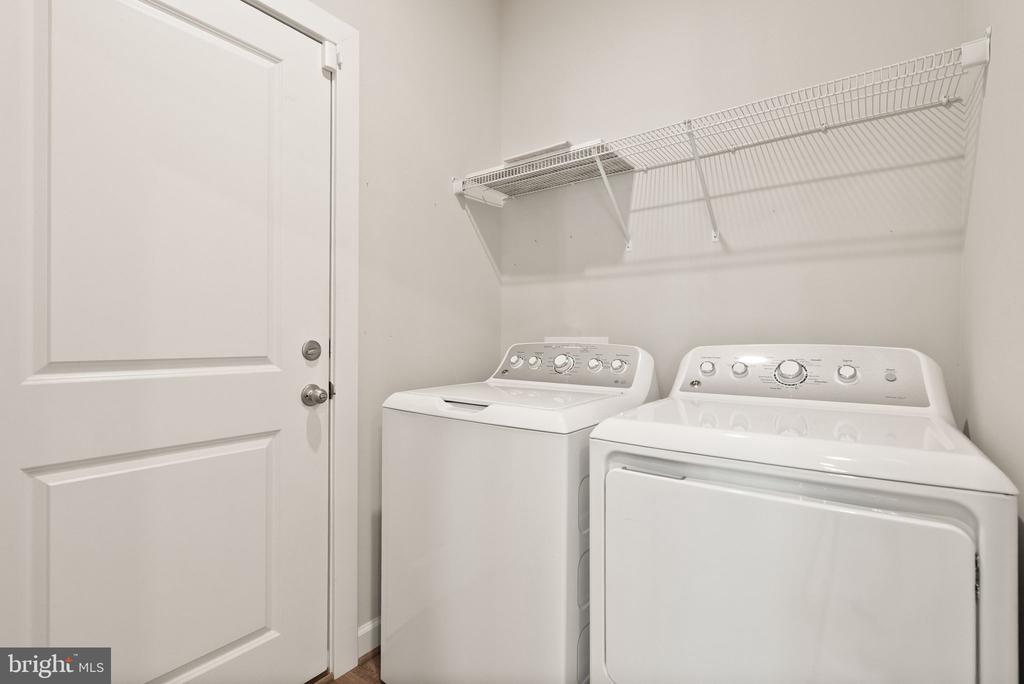 5713 FINLEY ROSE CT, FREDERICKSBURG, Virginia 22407, 3 Bedrooms Bedrooms, ,2 BathroomsBathrooms,Residential,5713 FINLEY ROSE CT,VASP2032588 MLS # VASP2032588