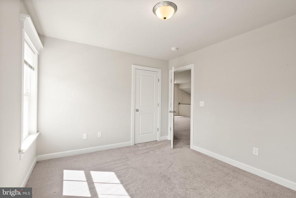 5713 FINLEY ROSE CT, FREDERICKSBURG, Virginia 22407, 3 Bedrooms Bedrooms, ,2 BathroomsBathrooms,Residential,5713 FINLEY ROSE CT,VASP2032588 MLS # VASP2032588