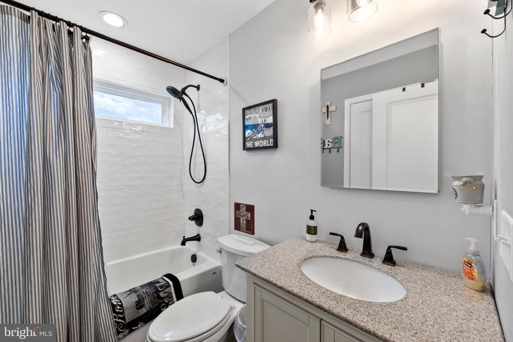 17114 REID HILL, CULPEPER, Virginia 22701, 4 Bedrooms Bedrooms, ,3 BathroomsBathrooms,Residential,17114 REID HILL,VACU2010444 MLS # VACU2010444