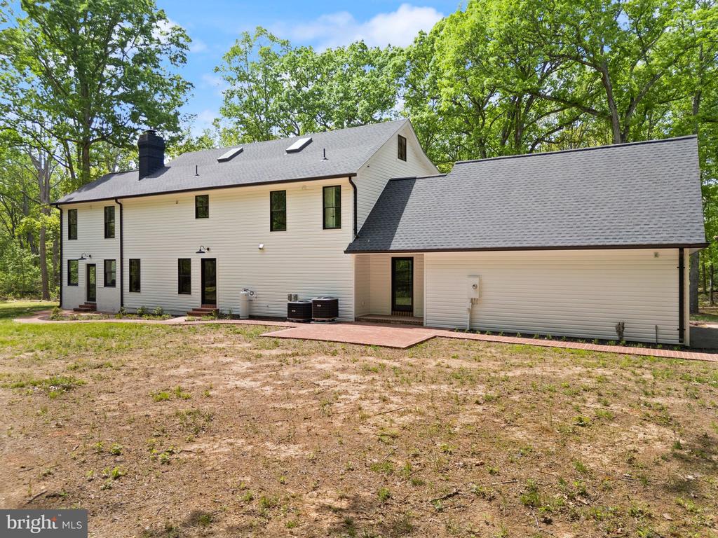 4057 GOLDMINE RD, GOLDVEIN, Virginia, 4 Bedrooms Bedrooms, ,4 BathroomsBathrooms,Residential,4057 GOLDMINE RD,VAFQ2016354 MLS # VAFQ2016354