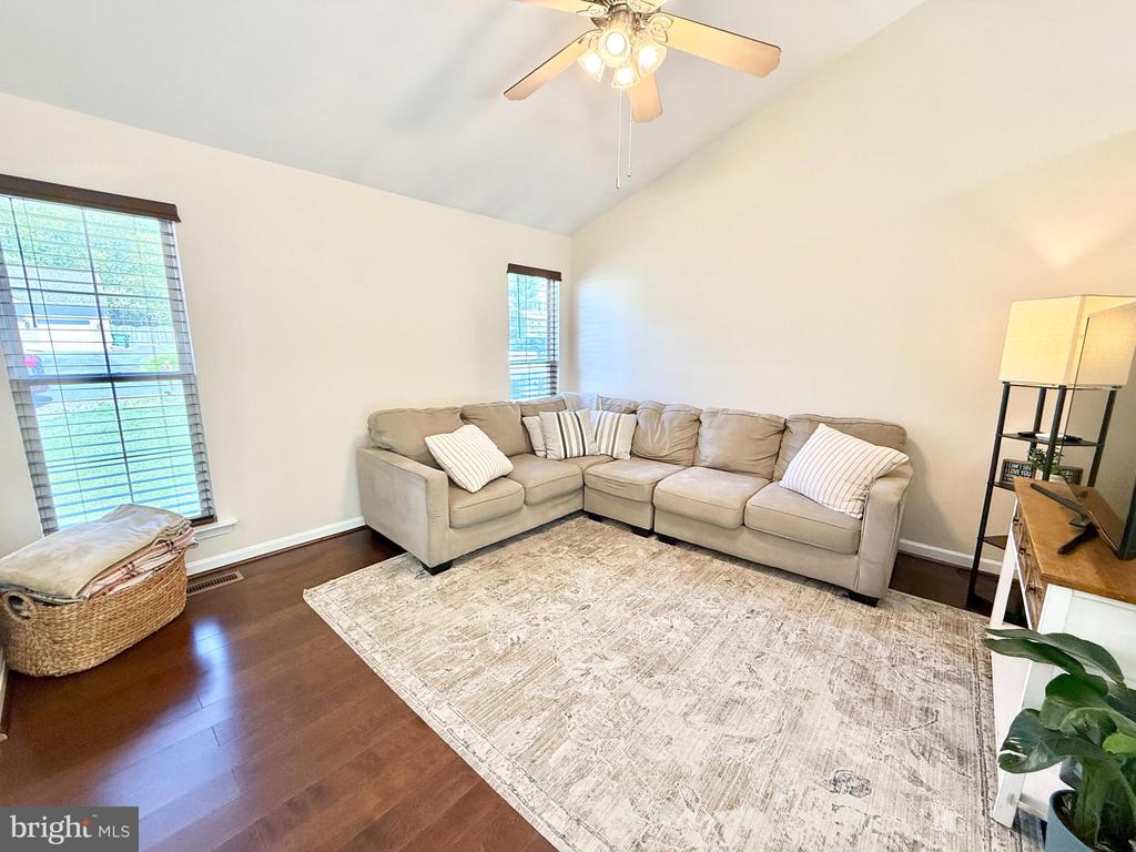 3805 LANCASTER RING RD, FREDERICKSBURG, Virginia 22408, 3 Bedrooms Bedrooms, ,2 BathroomsBathrooms,Residential,LANCASTER GATE HOA,3805 LANCASTER RING RD,VASP2032670 MLS # VASP2032670