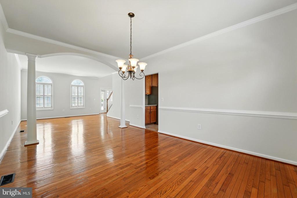 11209 SPRING MEADOW BLVD, FREDERICKSBURG, Virginia 22407, 4 Bedrooms Bedrooms, ,3 BathroomsBathrooms,Residential,11209 SPRING MEADOW BLVD,VASP2032680 MLS # VASP2032680