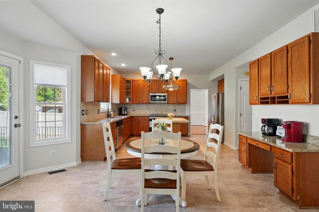 11209 SPRING MEADOW BLVD, FREDERICKSBURG, Virginia 22407, 4 Bedrooms Bedrooms, ,3 BathroomsBathrooms,Residential,11209 SPRING MEADOW BLVD,VASP2032680 MLS # VASP2032680
